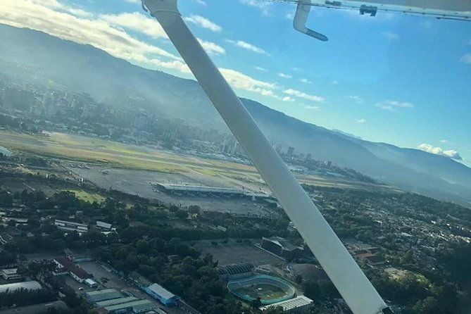 city-tour-test-fly-by-escuela-de-flight-s-a