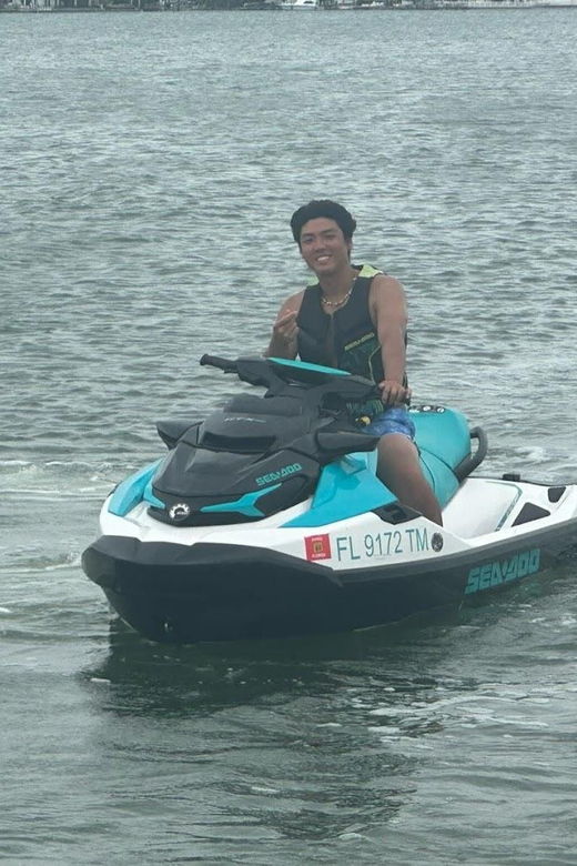 clearwater-dolphin-jet-ski-tour-1-ski-for-up-to-3-people