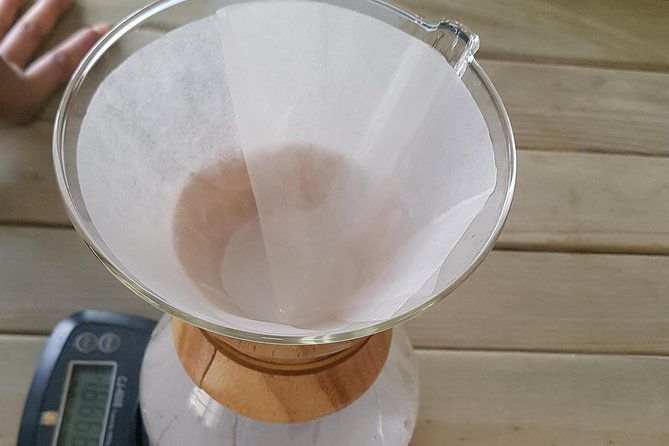 coffee-lovers-brewing-workshop-in-avoeden-cafe