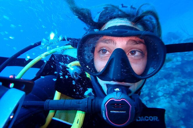 cruise-guest-try-scuba-diving-for-uncertified-divers-w-transport