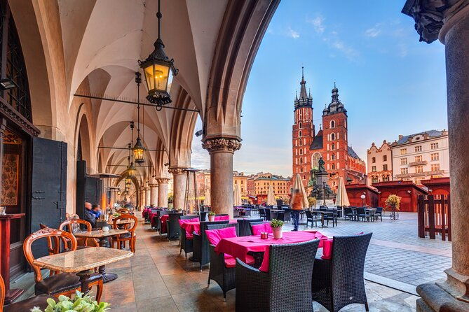 czartoryski-palace-museum-tickets-and-krakow-old-town-tour