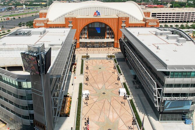 dallas-mavericks-basketball-game-at-american-airlines-center