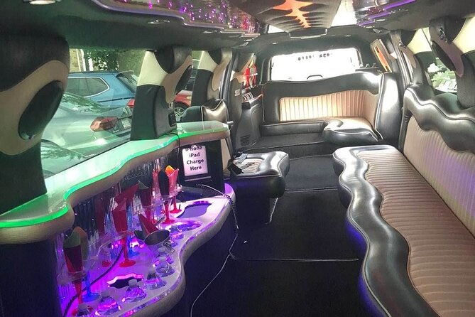 day-or-night-private-dc-monuments-tour-luxury-stretch-limo