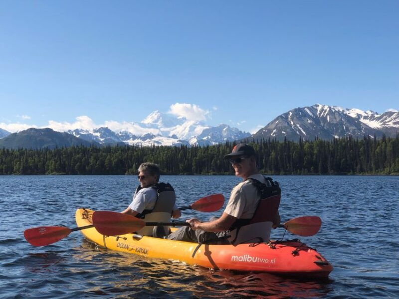 denali-state-park-guided-byers-lake-kayaking-tour