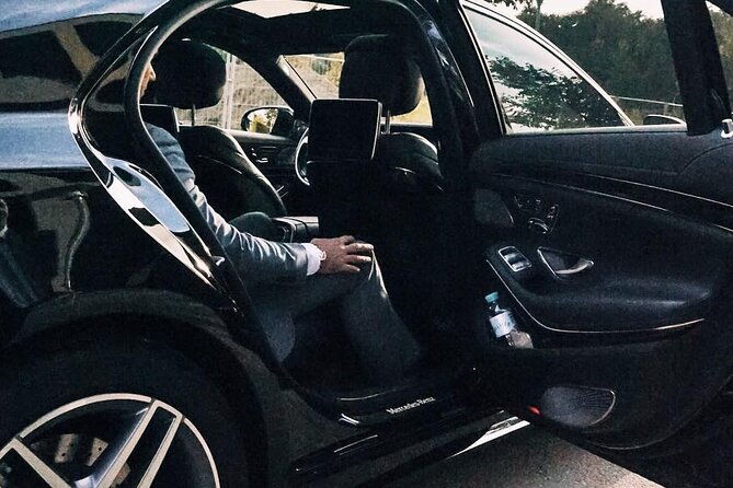departure-private-transfer-anaheim-resort-area-to-lax-airport