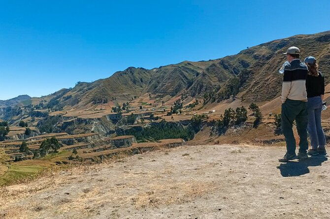 discover-quilotoa-and-banos-in-a-day-from-quito
