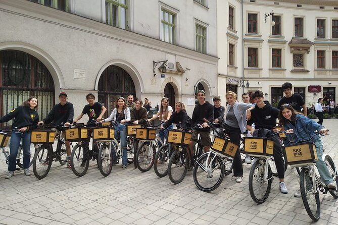 discover-the-jewish-quarter-with-a-bike-tour