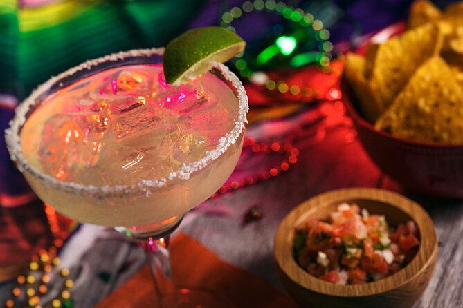 downtown-holiday-lights-food-cocktail-tour