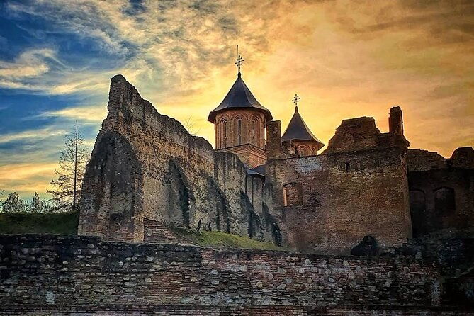 draculas-grave-peles-castle-and-targoviste-princely-court