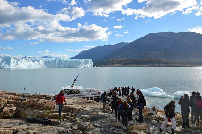 excursion-to-perito-moreno-glacier-with-box-lunch