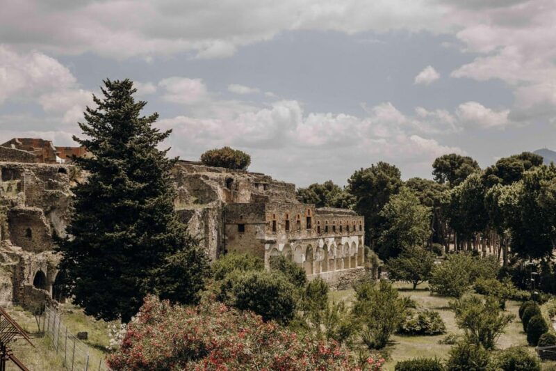explore-pompeiis-ruins-with-your-private-archaeologist