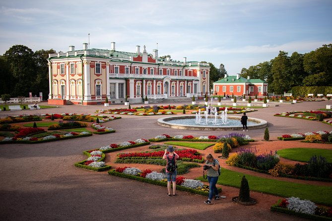 explore-tallinns-art-and-culture-with-a-local