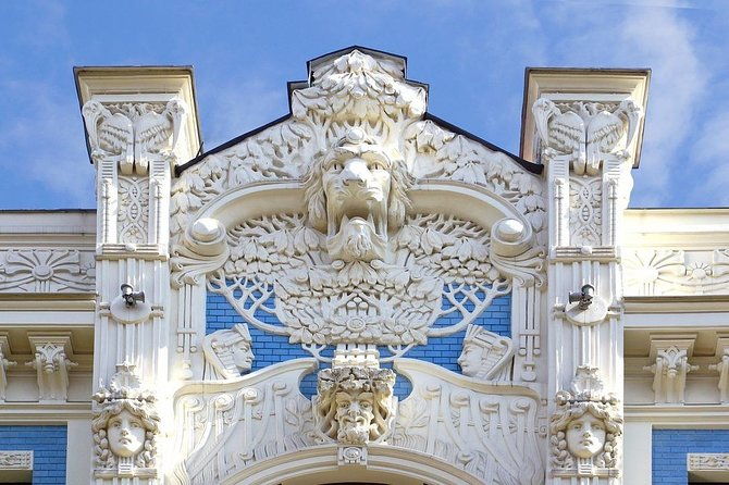 explore-the-instaworthy-spots-of-riga-with-a-local