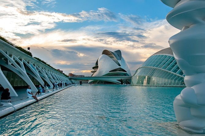 explore-valencias-art-and-culture-with-a-local