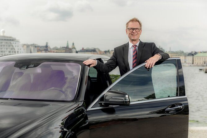 first-class-airport-limousine-transfer-arlanda-airport-to-stockholm-city