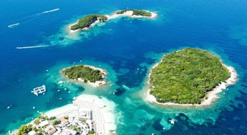 from-durres-saranda-ksamil-blue-eye-lekursi-castle-tour