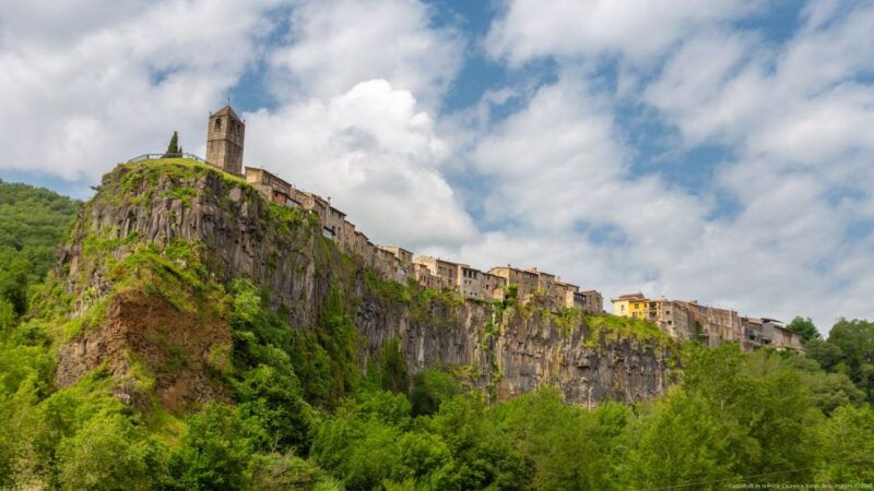 from-girona-besalu-banyoles-historical-garrotxa-day-trip