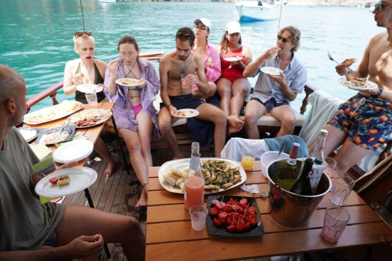 from-la-spezia-cinque-terre-boat-tour-with-lunch-and-wine