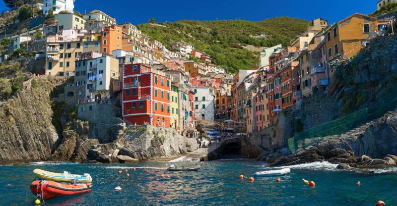 from-livorno-day-trip-to-pisa-and-cinque-terres-manarola