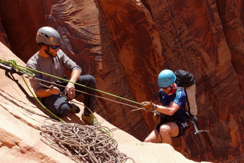 from-moab-half-day-zig-zag-canyon-canyoneering-experience