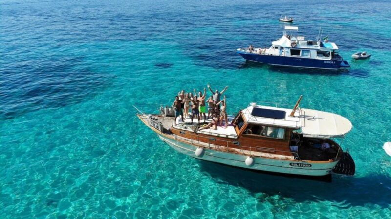 from-palau-wooden-boat-tour-to-la-maddalena-archipelago