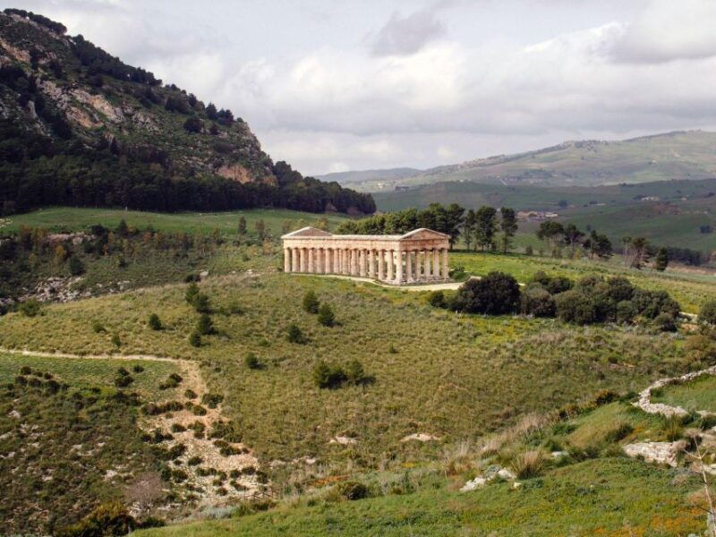 from-palermo-segesta-archaeological-park-transfer