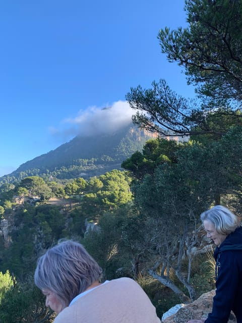 from-palma-sierra-de-tramuntana-hiking-with-small-picnic