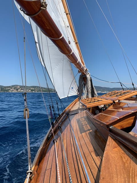 from-port-grimaud-half-day-classic-yacht-sailing-experience