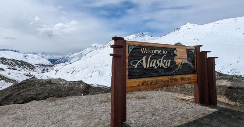from-skagway-skagway-city-white-pass-summit-guided-tour
