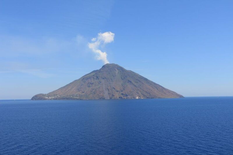 from-tropea-stromboli-lipari-vulcano-guided-day-tour