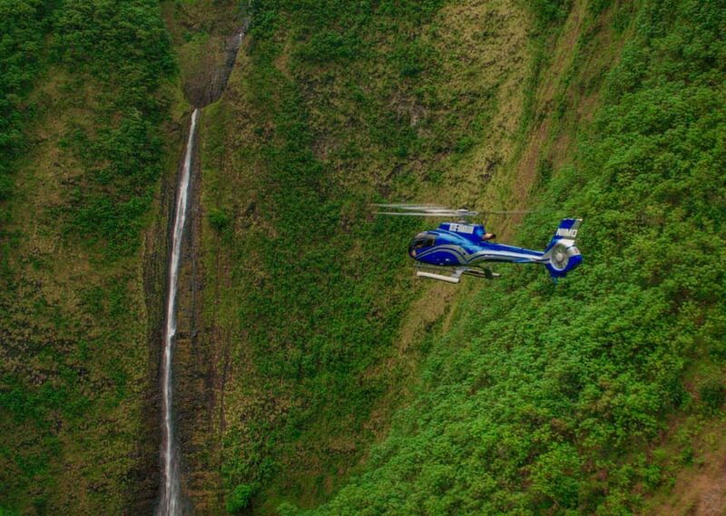 from-waikoloa-kohala-coast-helicopter-adventure