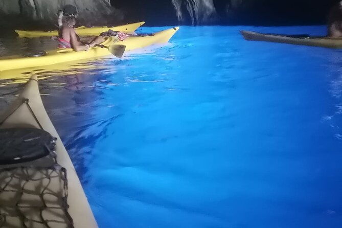 full-day-kayak-adventure-to-palinuro-and-blue-grotto