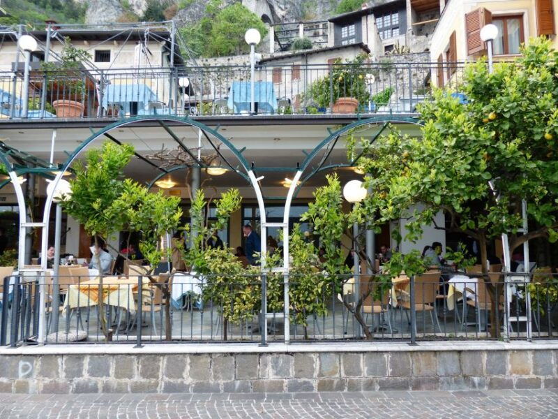full-day-lake-garda-tour-bus-public-boat-with-guide