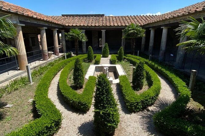 full-day-pompeii-and-mt-vesuvius-hike-from-naples