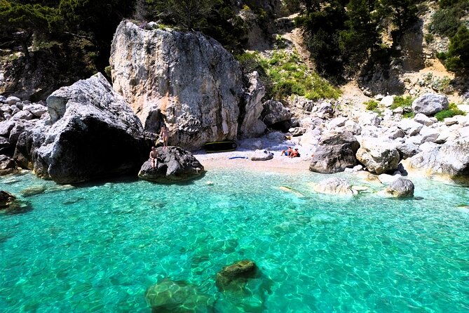full-day-private-boat-tour-6-hours