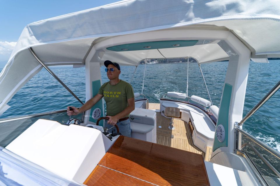 full-day-private-boat-tour-of-amalfi-coast-from-praiano