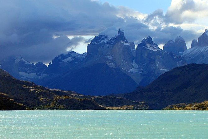 full-day-torres-del-paine-milodon