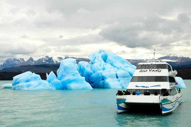 full-day-tour-navigating-through-the-glaciers-of-the-national-park