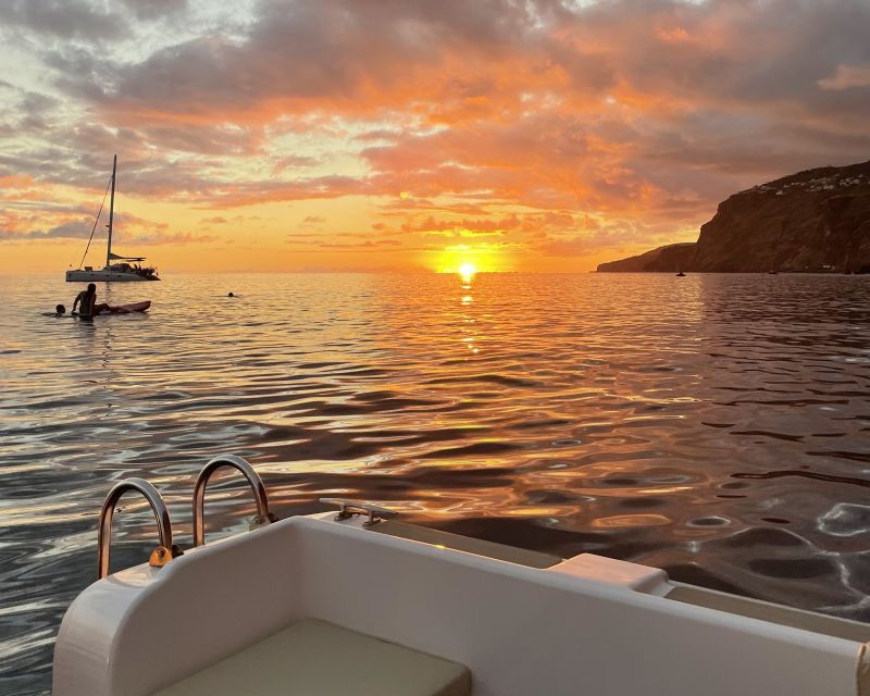 funchal-private-sunset-boat-trip-snorkel-paddle-up-11px
