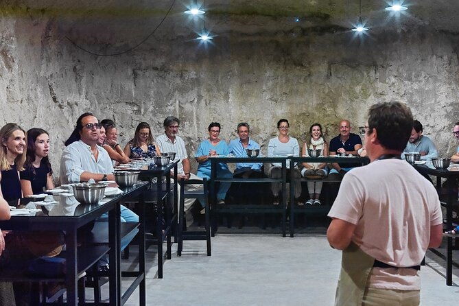 gastronomic-experience-in-the-caves-of-hoya-de-la-iglesia