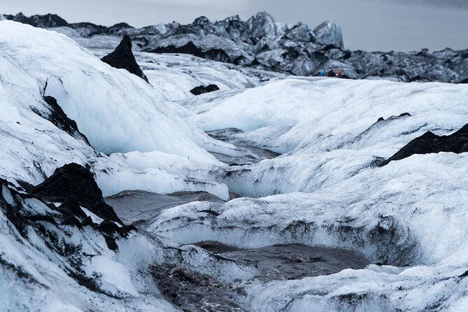 glacier-hike-experience-on-solheimajokull-meet-on-location
