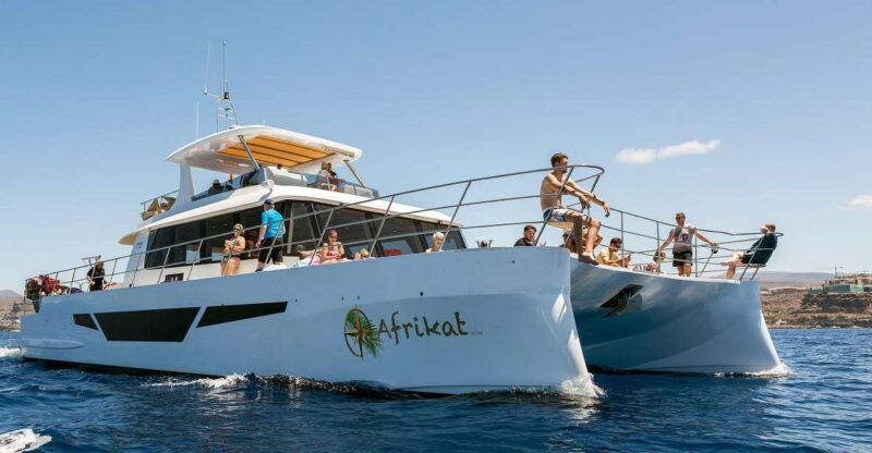 gran-canaria-fun-catamaran-cruise-with-food-and-drinks