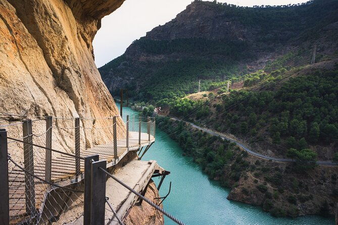 granada-to-el-caminito-del-rey-private-day-tour