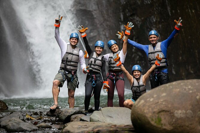 guided-adventure-in-la-fortuna-with-rainforest-falls-experience