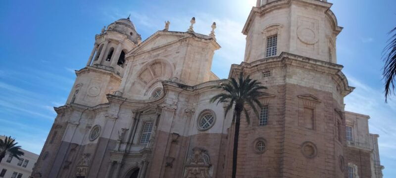 guided-visit-on-foot-through-cadiz-stories-from-the-hand-of-a-local-guide