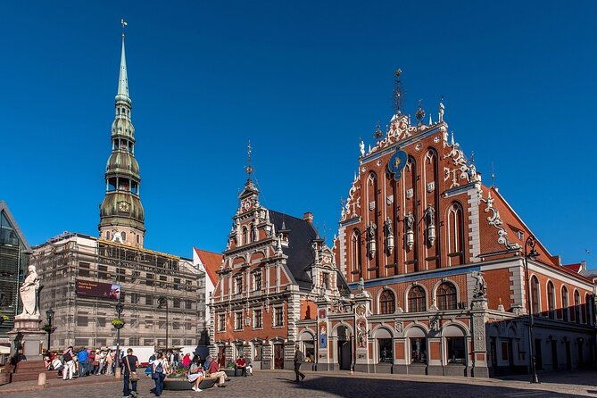 guided-walking-tour-in-riga