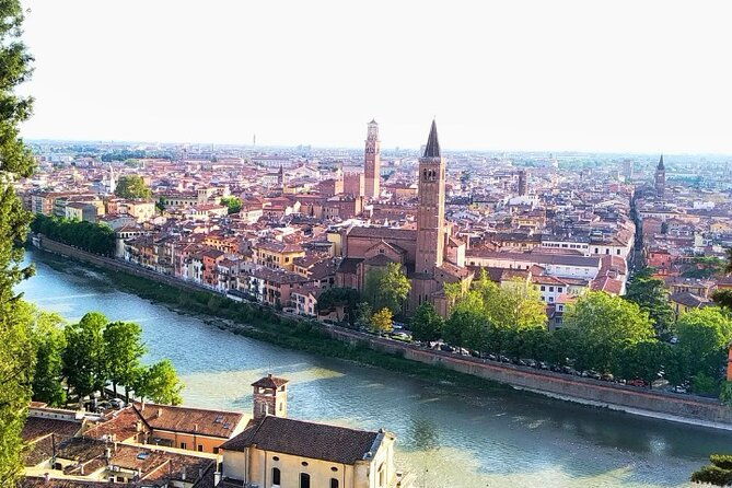 guided-walking-tour-on-verona-hillside