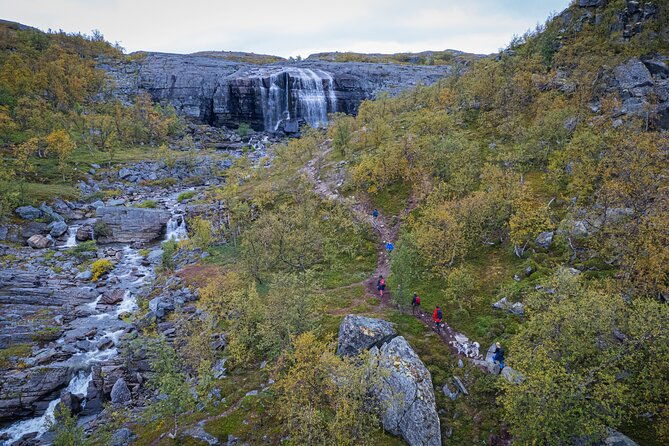half-day-hike-to-orvvosfossen-waterfall