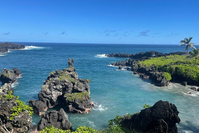 hana-private-road-tour-up-to13-passengers