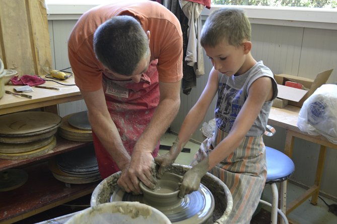 hands-on-clay-be-creative-and-make-a-pot